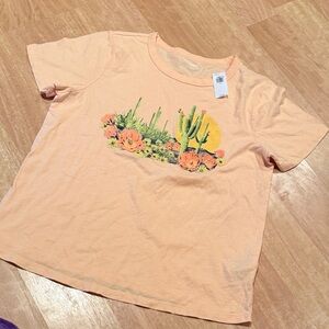 🌵 Cute spring break Old Navy Women’s shirt size Med NWT